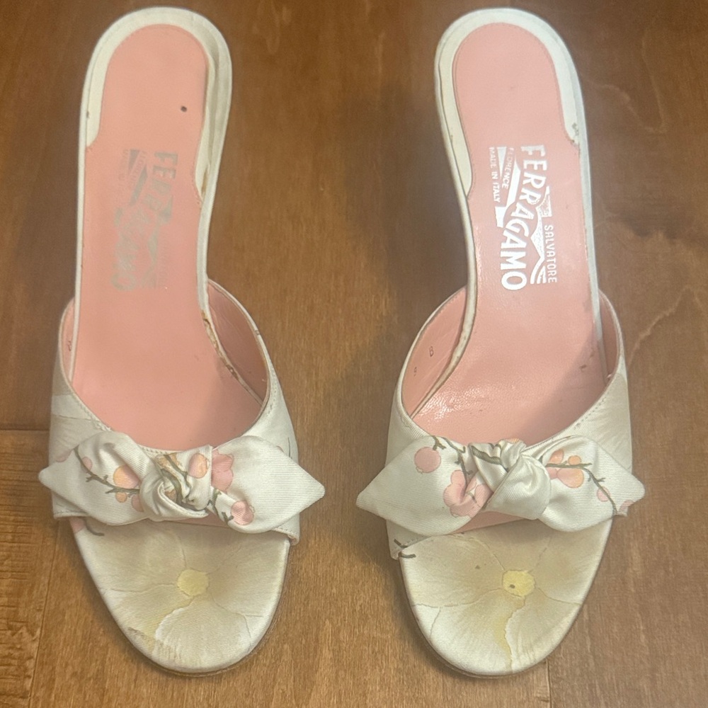 Salvatore Ferragamo Women's Cream and Pink Floral Silk Mules